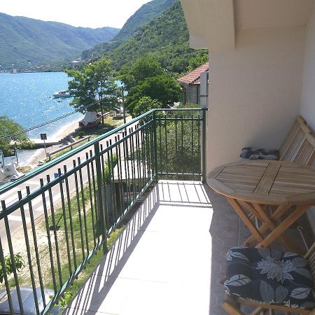 Apartmani Villa Radovic Risan Buitenkant foto