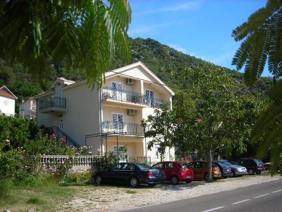 Apartmani Villa Radovic Risan Buitenkant foto