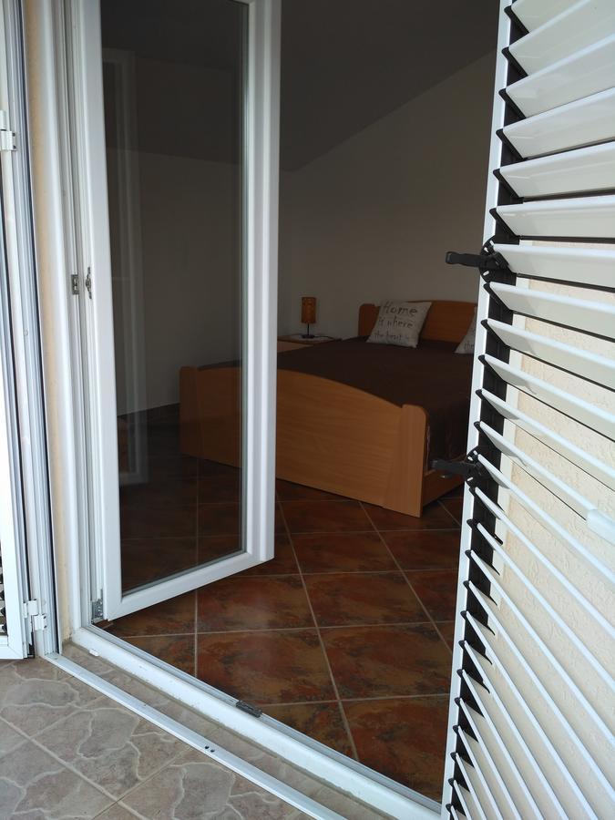 Apartmani Villa Radovic Risan Buitenkant foto