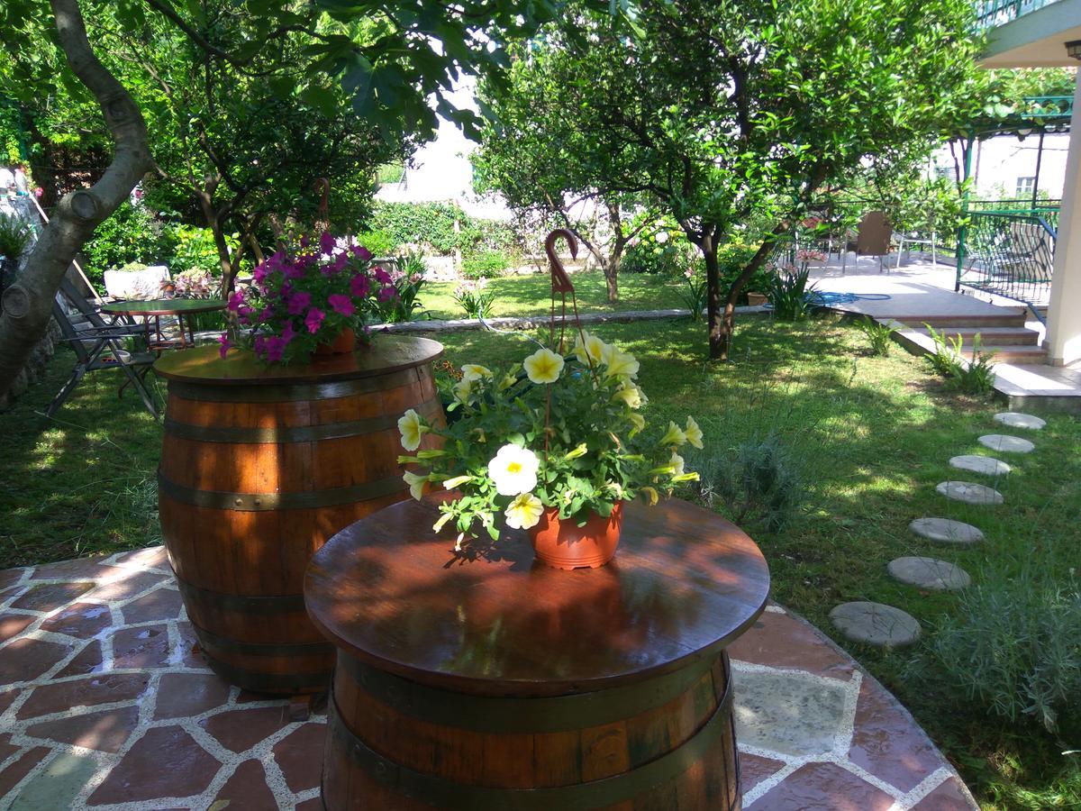 Apartmani Villa Radovic Risan Buitenkant foto
